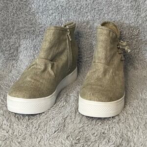 Very G wedge sneakers Women Olive Green Canvas Zipper Side Cutout Lace Up Sz 9.5